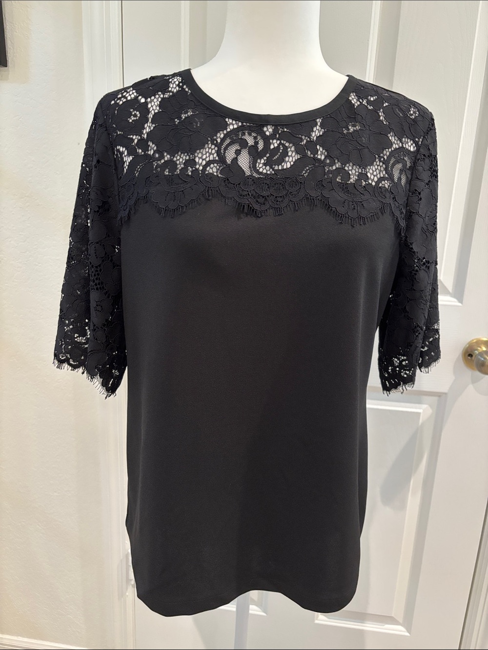 Ann Taylor Black Lace Yoke Short Sleeve Tee
